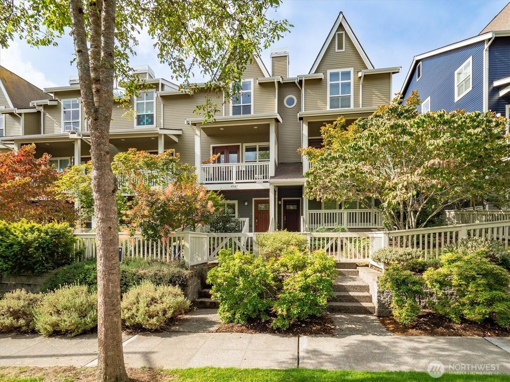 4347 Jill Place S, Seattle, WA 98108