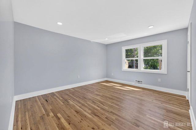 91 Oakey Drive, South Brunswick, NJ 08824