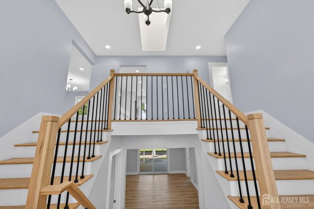 91 Oakey Drive, South Brunswick, NJ 08824