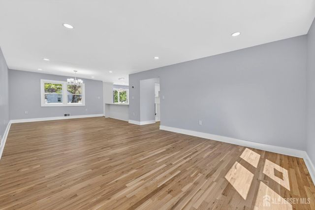 91 Oakey Drive, South Brunswick, NJ 08824