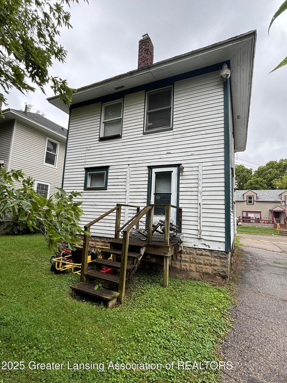 1437 Ada Street, Lansing, MI 48910