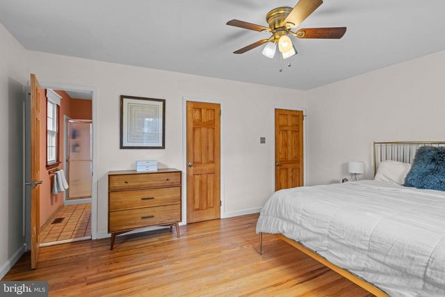 1625 AIDENN LAIR RD, Dresher, PA 19025