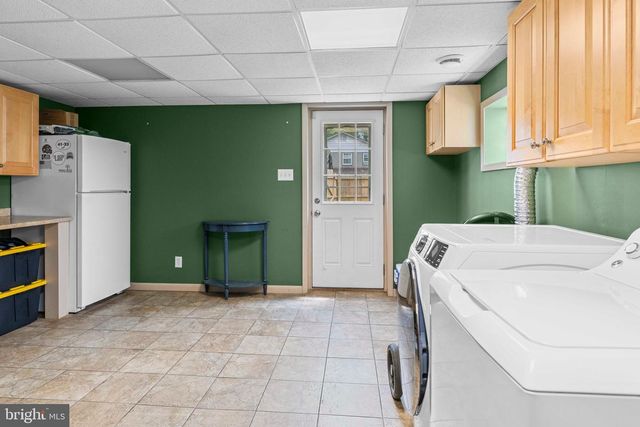 1625 AIDENN LAIR RD, Dresher, PA 19025