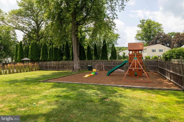 1625 AIDENN LAIR RD, Dresher, PA 19025