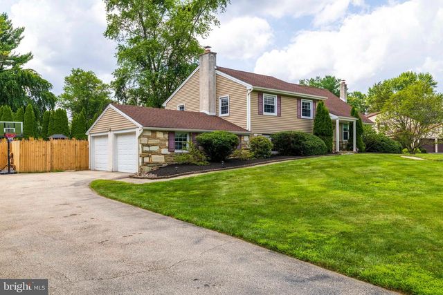 1625 AIDENN LAIR RD, Dresher, PA 19025