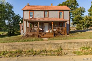 318 E Marvin Avenue, Fredericktown, MO 63645