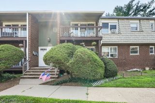 34 Deanna Dr 94, Hillsborough Twp., NJ 08844