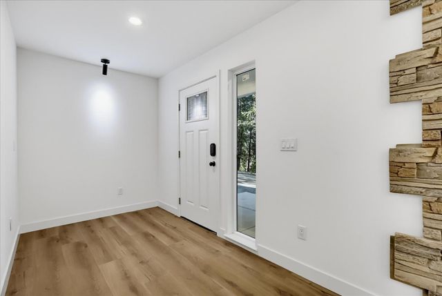 12176 E Bennett Rd, Grass Valley, CA 95945