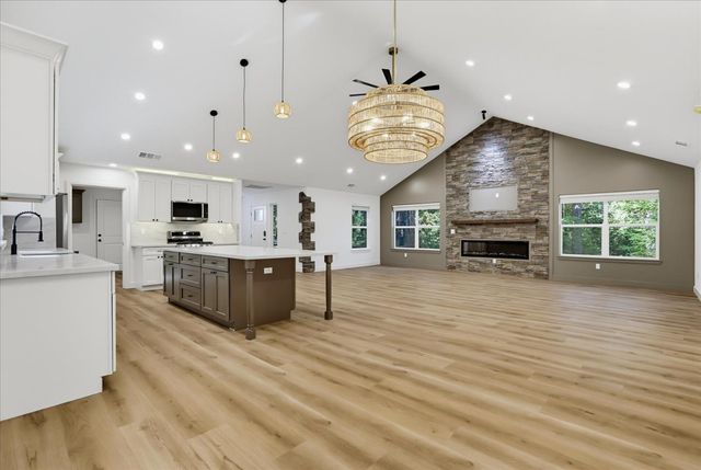 12176 E Bennett Rd, Grass Valley, CA 95945