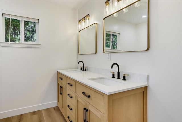 12176 E Bennett Rd, Grass Valley, CA 95945