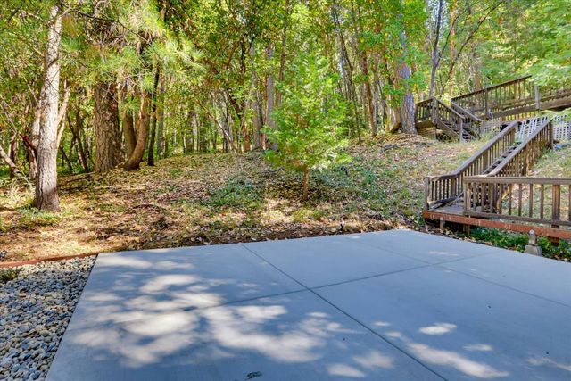 12176 E Bennett Rd, Grass Valley, CA 95945