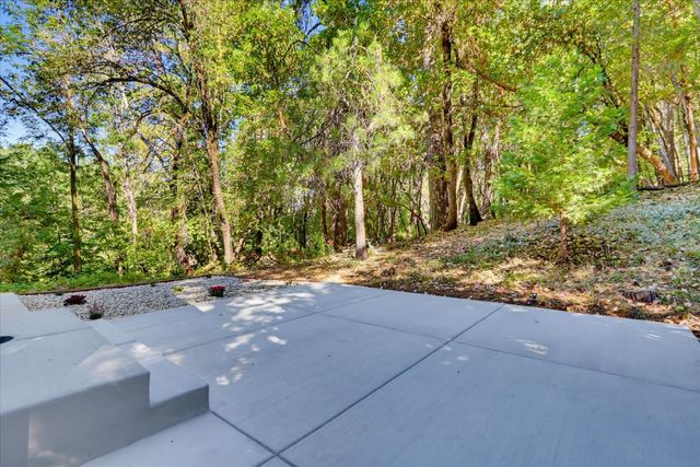 12176 E Bennett Rd, Grass Valley, CA 95945