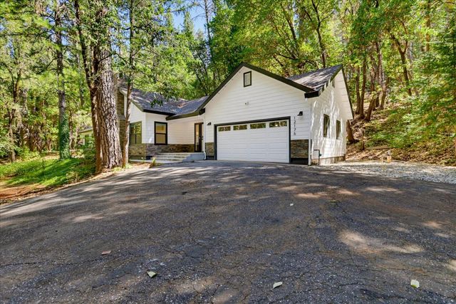 12176 E Bennett Rd, Grass Valley, CA 95945