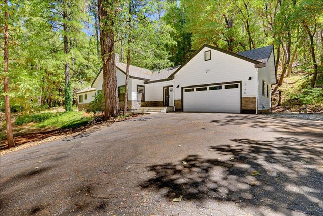 12176 E Bennett Rd, Grass Valley, CA 95945