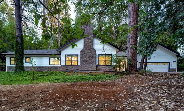 12176 E Bennett Rd, Grass Valley, CA 95945