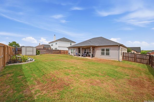 133 Grand View, Floresville, TX 78114
