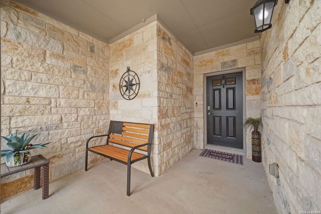 133 Grand View, Floresville, TX 78114