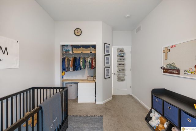 1925 Canyon Street, Bellevue, NE 68123