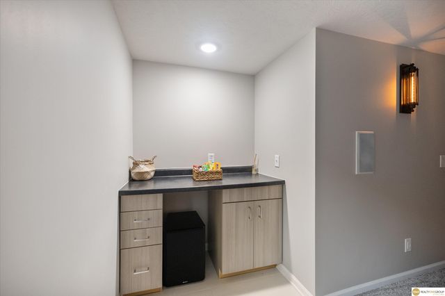1925 Canyon Street, Bellevue, NE 68123