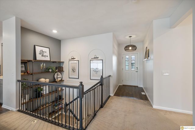 1925 Canyon Street, Bellevue, NE 68123