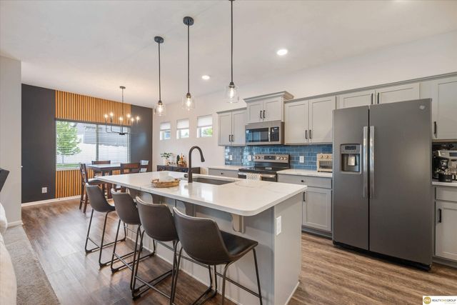 1925 Canyon Street, Bellevue, NE 68123