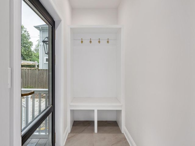 424 E Maple Avenue, La Grange, IL 60525