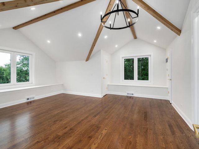 424 E Maple Avenue, La Grange, IL 60525