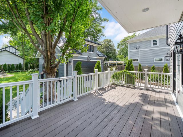 424 E Maple Avenue, La Grange, IL 60525