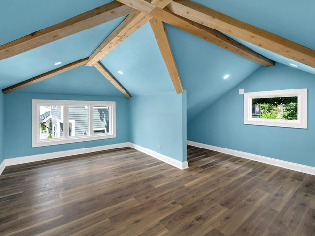 424 E Maple Avenue, La Grange, IL 60525