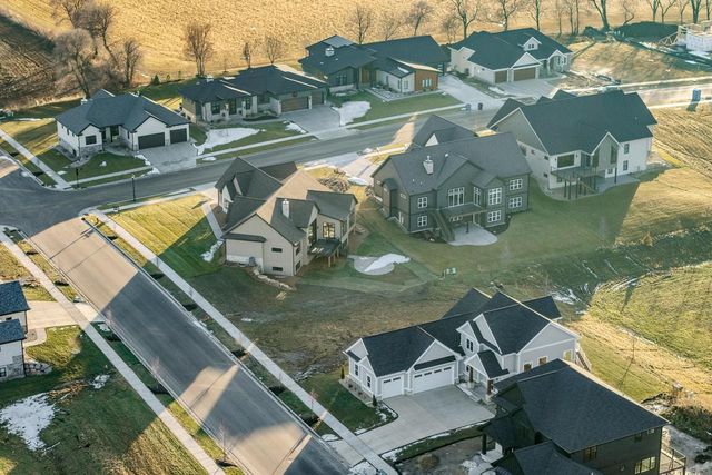 1609 Schreiner Lane, Waunakee, WI 53597