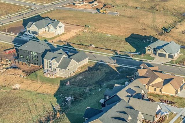 1609 Schreiner Lane, Waunakee, WI 53597