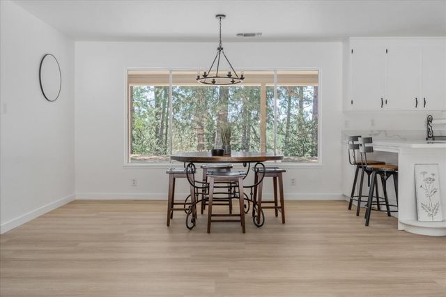 1997 Independence Cemetery Rd, Rail Road Flat, CA 95257