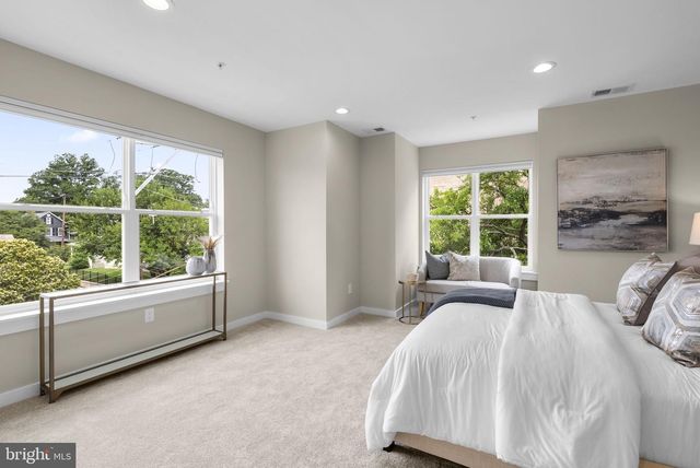 4405 OGLETHORPE ST, Hyattsville, MD 20781