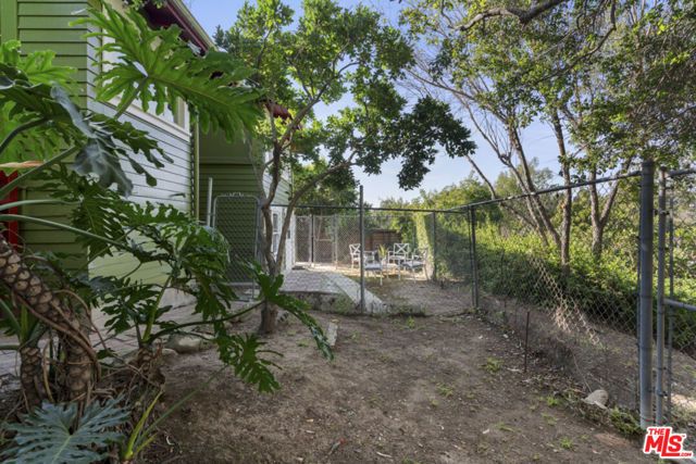 1441 Avon Terrace, Los Angeles, CA 90026