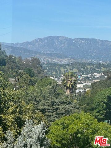 1441 Avon Terrace, Los Angeles, CA 90026