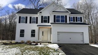 10 Balsam Court, Ballston, NY 12019