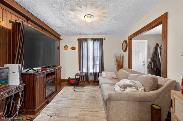 1303 Tremont Avenue SW, Massillon, OH 44647