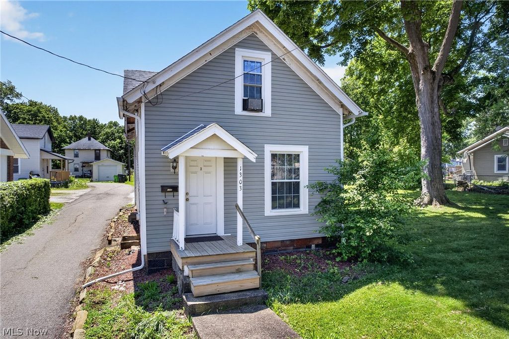 1303 Tremont Avenue SW, Massillon, OH 44647