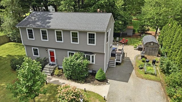 12 Woodbine Ter, Westford, MA 01886