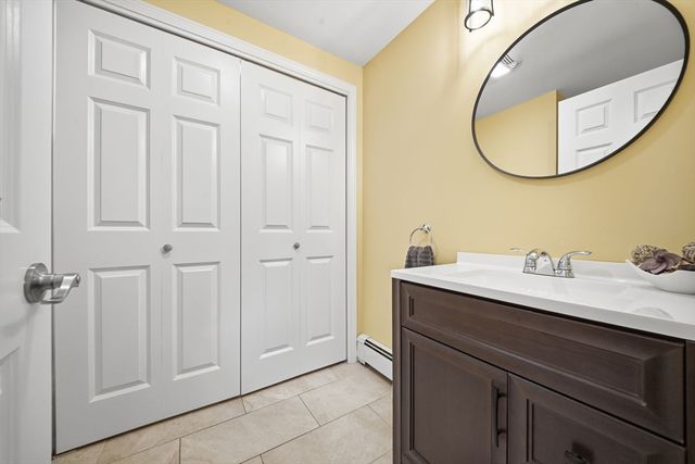 12 Woodbine Ter, Westford, MA 01886