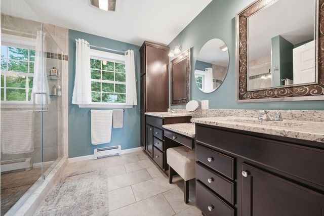 12 Woodbine Ter, Westford, MA 01886