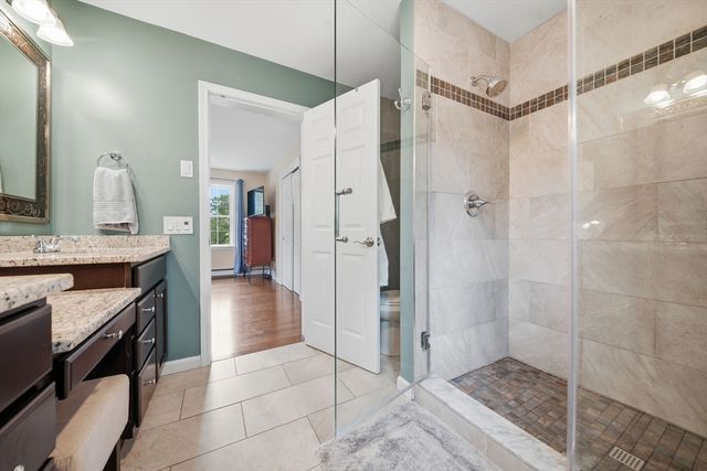 12 Woodbine Ter, Westford, MA 01886