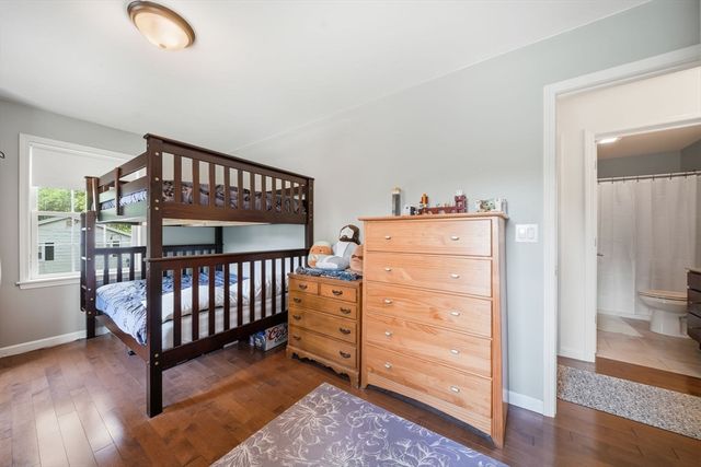 12 Woodbine Ter, Westford, MA 01886