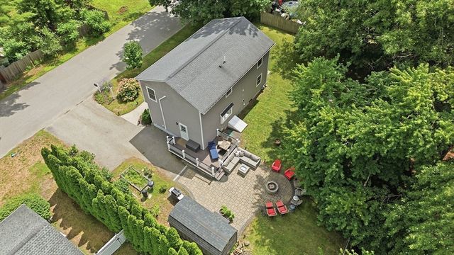 12 Woodbine Ter, Westford, MA 01886