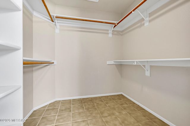 1617 W Canyon Shadows Lane, Tucson, AZ 85737