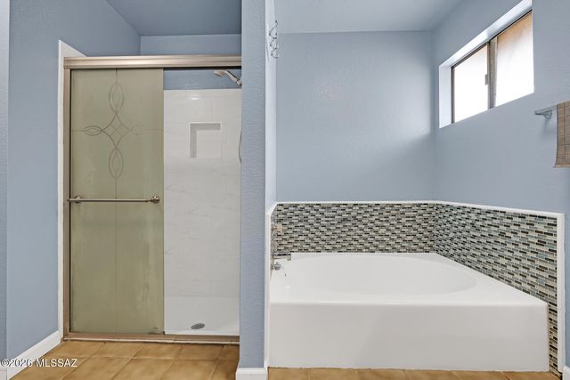 1617 W Canyon Shadows Lane, Tucson, AZ 85737