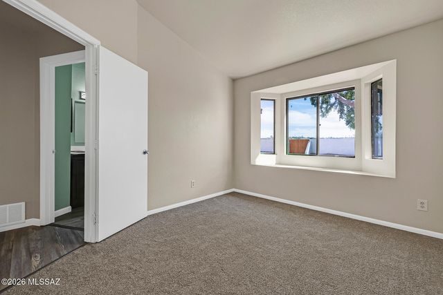 1617 W Canyon Shadows Lane, Tucson, AZ 85737