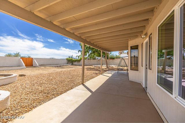 1617 W Canyon Shadows Lane, Tucson, AZ 85737
