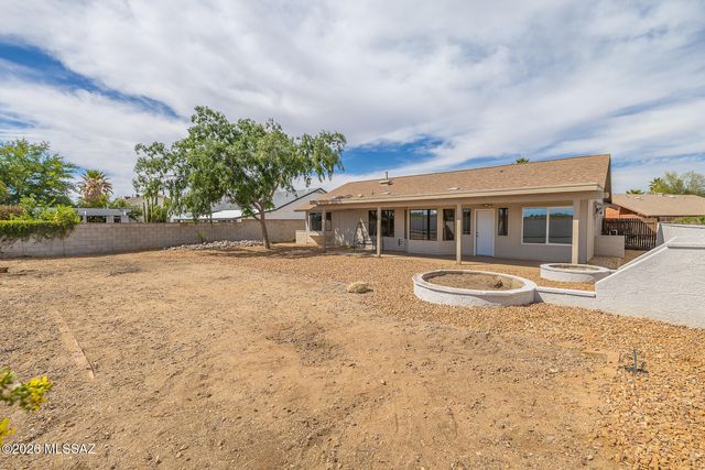 1617 W Canyon Shadows Lane, Tucson, AZ 85737