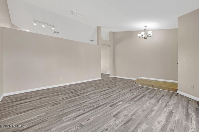 1617 W Canyon Shadows Lane, Tucson, AZ 85737